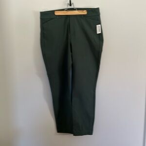 Old Navy High Rise Pixie Cut Pants